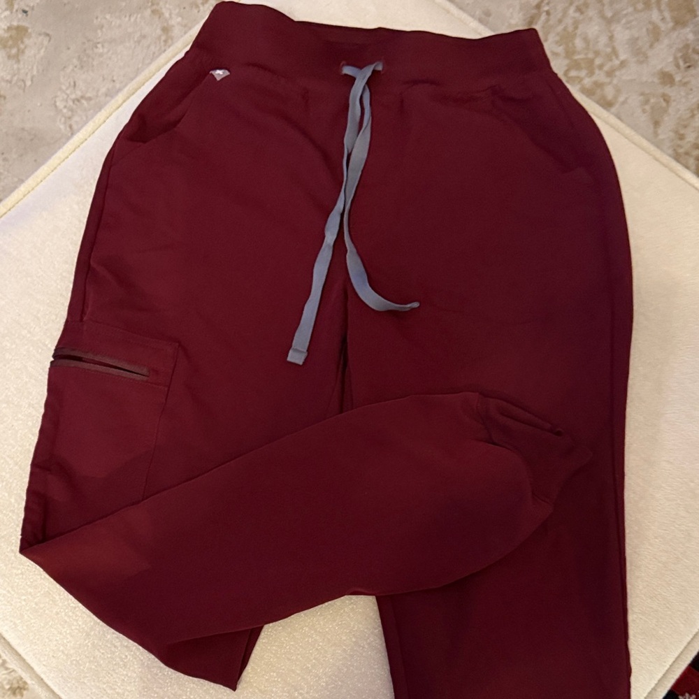 Figs Women's Burgundy Joggers with Gray Drawstring